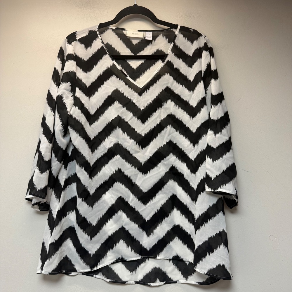 Chico's Tunic Womens 1 Medium Black White Excellent Chevron Ikat V-Neck 3/4